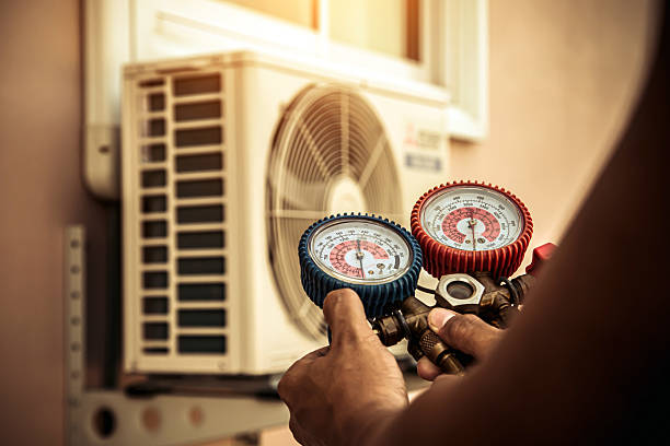 Professional Hvac technician working in Chaska, MN